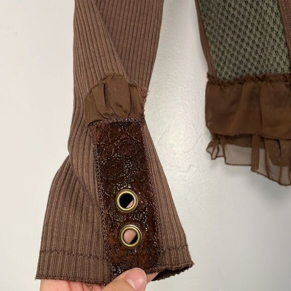 Pretty angel zipper ruffle hem with beaded necklace large - Picture 5 of 8